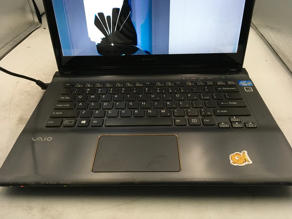 SONY VAIO SCE13AE13L - FOR PARTS/BAD LCD - INTEL I5 3RD GEN - 8GB RAM - READ -BB - Image 3 of 4