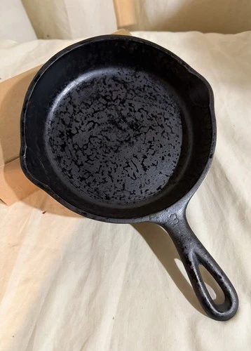 Vintage Wagner Ware No. 3 Cast Iron Skillet 1058N