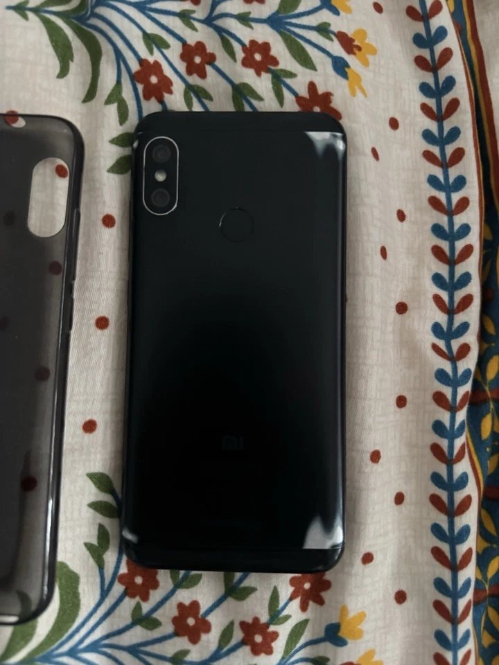 Xiaomi Mi A2 Lite · 64GB, photo 3 of 5