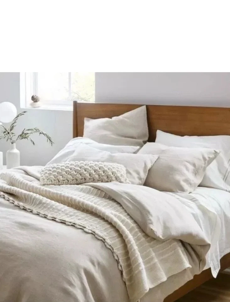 West Elm Duvet Cover 92 X 88 Linen Full Queen European Natural - Image 2 of 4