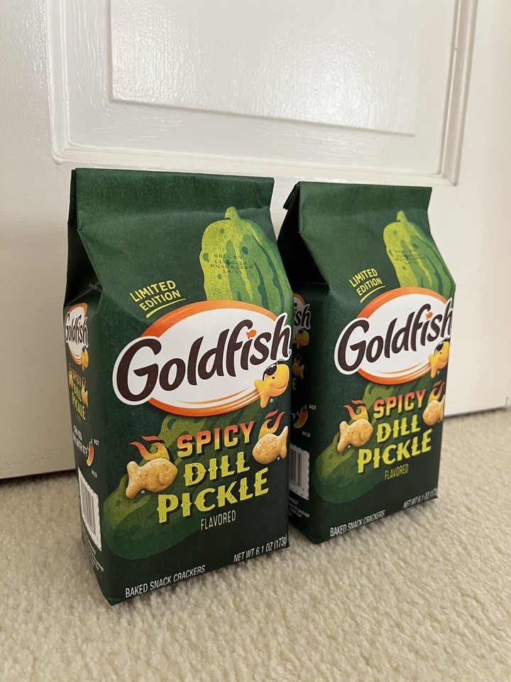 Limited Edition Goldfish Spicy Dill Pickle Snack Crackers 2Pack (6.1