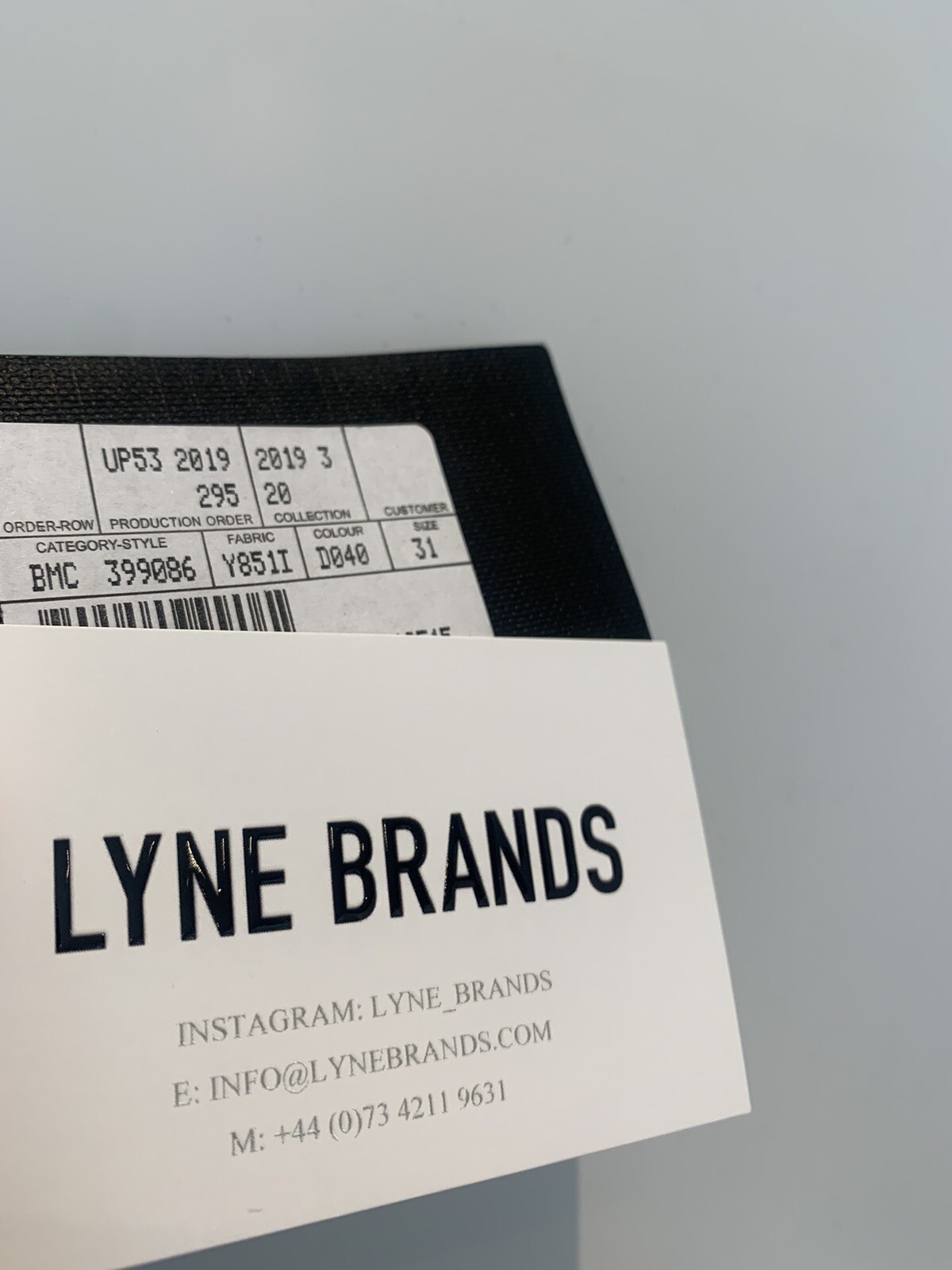 Jeans Saint Laurent blu chiaro lavaggio invecchiato denim taglia W31 prezzo consigliato £ 420