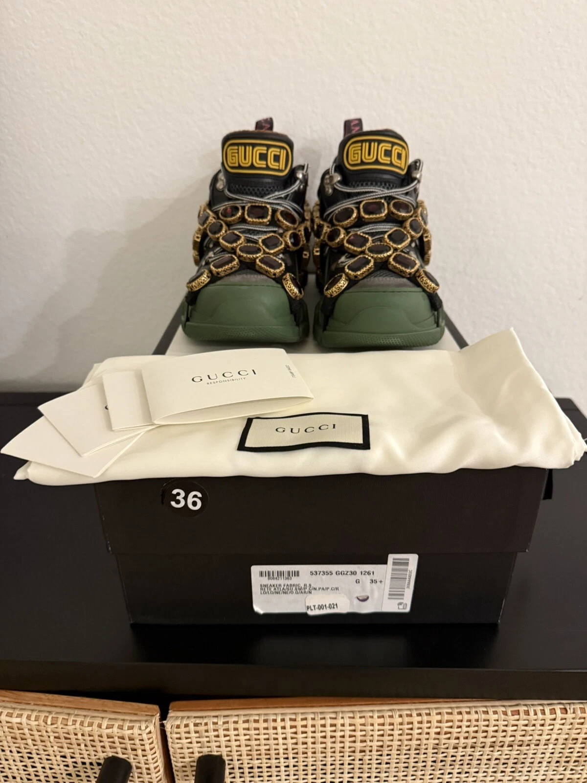 BASKETS GUCCI FLASHTREK   neuves avec étiquettes et sacs à poussière, pointure 35,5
