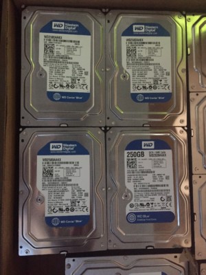 Lot of 4 Western Digital Blue WD2500AAKX 250GB 7200RPM 3.5'' PC Hard Drive Tested