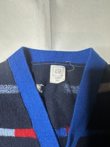 Preowned- Gap Striped Button Front Cardigan Boys (Size 4Y) - Picture 5 of 6