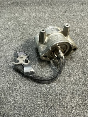 OEM Used Johnson Evinrude BRP E-TEC Fuel Injector  5005863 351057 Port Side
