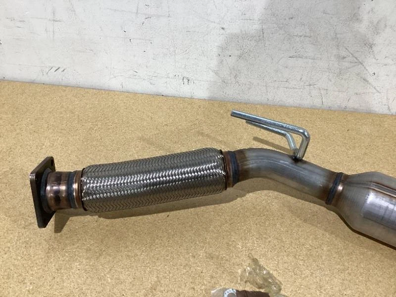 JT Exhaust Catalytic Converter Chrysler Town & Country Dodge Grand Caravan 08-10 - Image 4 of 4