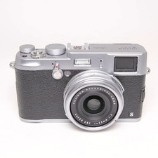 Fujifilm X100s