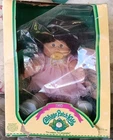 1985 Cabbage Patch Kids Girl Doll Brown Hair & Eyes Pink Dress Pacifer Coleco