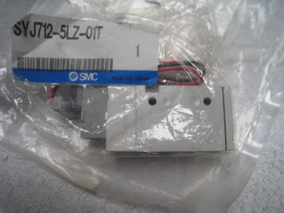AMAT 3870-02961 VALVE SOL 3 PORT 1/8 NPTF 22-100P, 406828
