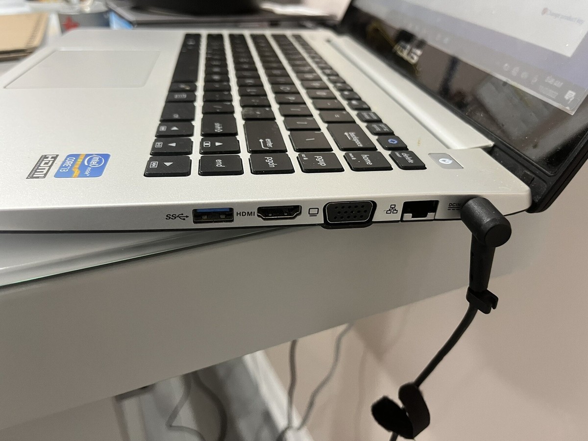 Windowsノート本体 Asus  V400CA TOUCH SCREEN Asus VivoBook S400CA 14-inch Touchscreen Laptop - Silver