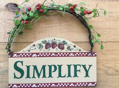 cottage berry simplify sign, wood and resin hanging sign - Picture 1 of 5