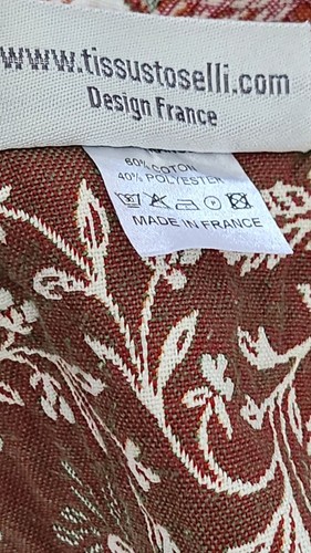 Tissus Toselli French Farm Chicken Pre-owned Tablecloth 50" X 57" - Picture 8 of 20