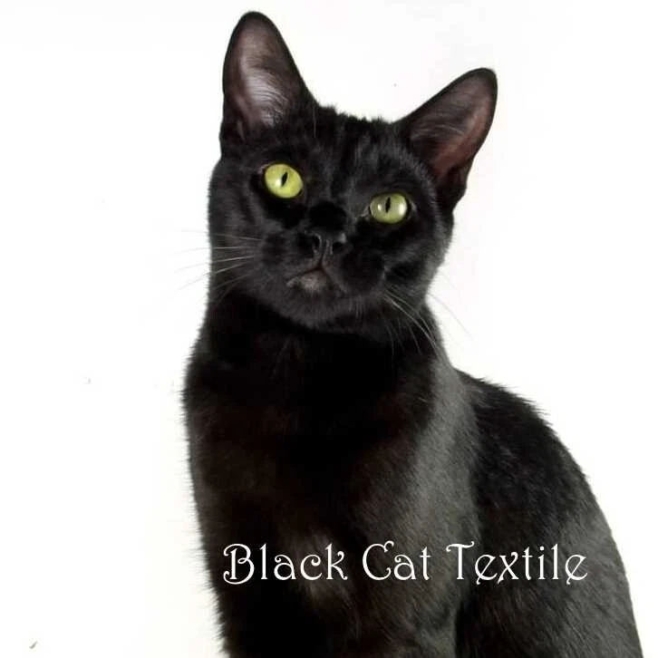 1.5 YD Hearts Arrows Fabric Pink Quilting Cotton - Image 4 of 4