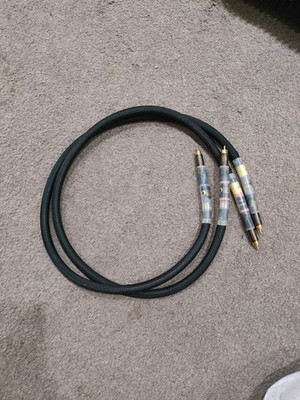 PURIST AUDIO DESIGN AQUEOUS REV. PAIR RCA SIGNAL CABLES 1 METER