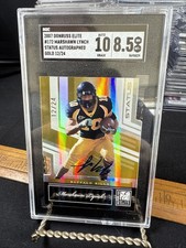 2007 Donruss Elite #172 Marshawn Lynch Status Gold Autograph 12/24 SGC 10/8.5