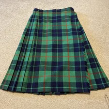 Designed by Deans of Scotland 100 Wool Plaid Pleated Skirt Sz 10 Green Kilt