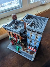 LEGO Creator Detective's Office 10246 - 100% Complete - 6 Minifigures and Manual