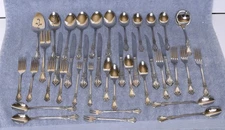 Distinction Deluxe Stainless Set by Oneida HH 4 Place Settings 40 piece
