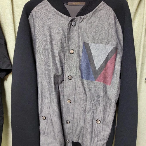 LOUIS VUITTON（LV） Felpa Louis Vuitton Gaston V usata giacca stadio esterno uomo taglia XL