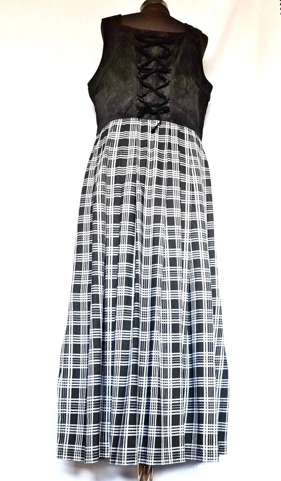 VINTAGE HOCHALM TYROL OKTOBERFEST DIRNDL  PLAID BLACK  WOMENS DRESS US16 EU44 - Image 3 of 4