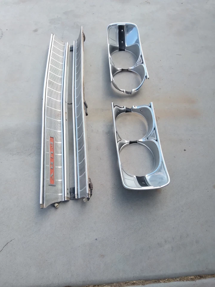 Biseles de parrilla y faros Plymouth Fury II 1971  Foto 3 de 4