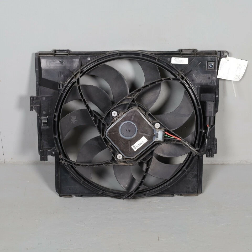 2012-2018 BMW 228i 320i Radiator Cooling Fan With Shroud OEM Used - Изображение 4 из 4