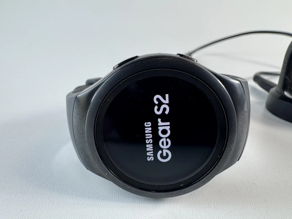 Samsung Gear S2 Smartwatch SM-R720 Bluetooth Sport Black - Image 2 of 4