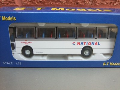 Duple Dominant II Coach - Base Toys / B-T Models 1/76 diverse available BOXED