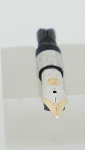 Pelikan M300/320 18ct Gold Fountain Pen Nib Unit - Broad Oblique Point - Picture 2 of 4