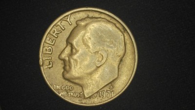 1971 D Roosevelt dime Errors / We is blended together / N distorted R filled in.