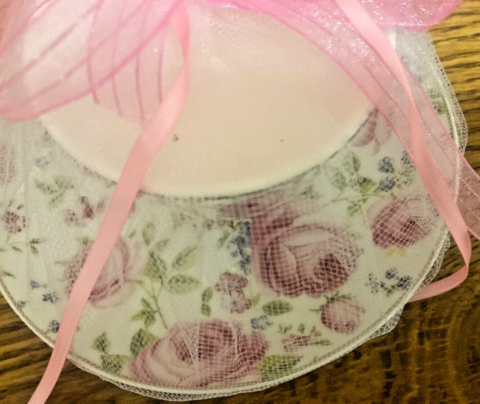 Grace's Teaware Cup And Saucer Tea Set Floral Design NEW - Image 2 of 4