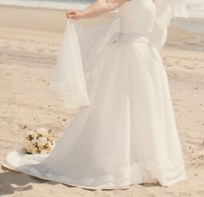 Oleg Cassini Wedding Gown Strapless Ivory 12Petite - Fits 5’2” Strapless Organza