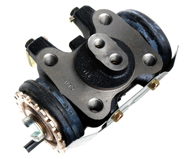 Rear Left Rearward Wheel Cylinder For 19871994 Isuzu FSR 1988 1989