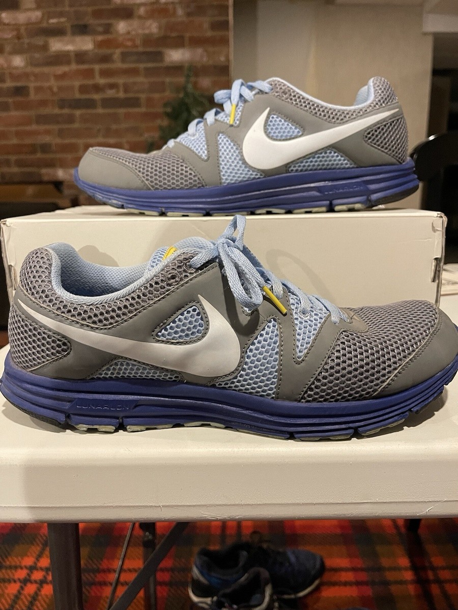 nike livestrong running shoes