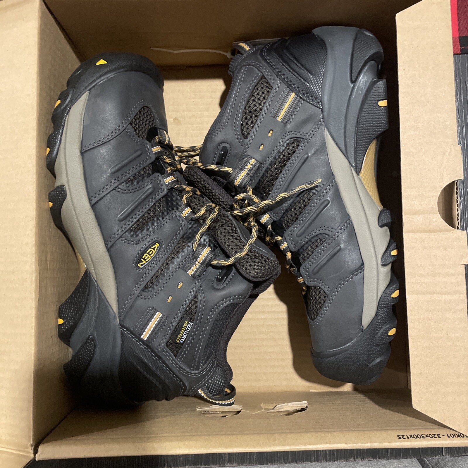 Scarpe Uomo KEEN Utility Lansing Mid Impermeabili Punta Acciaio