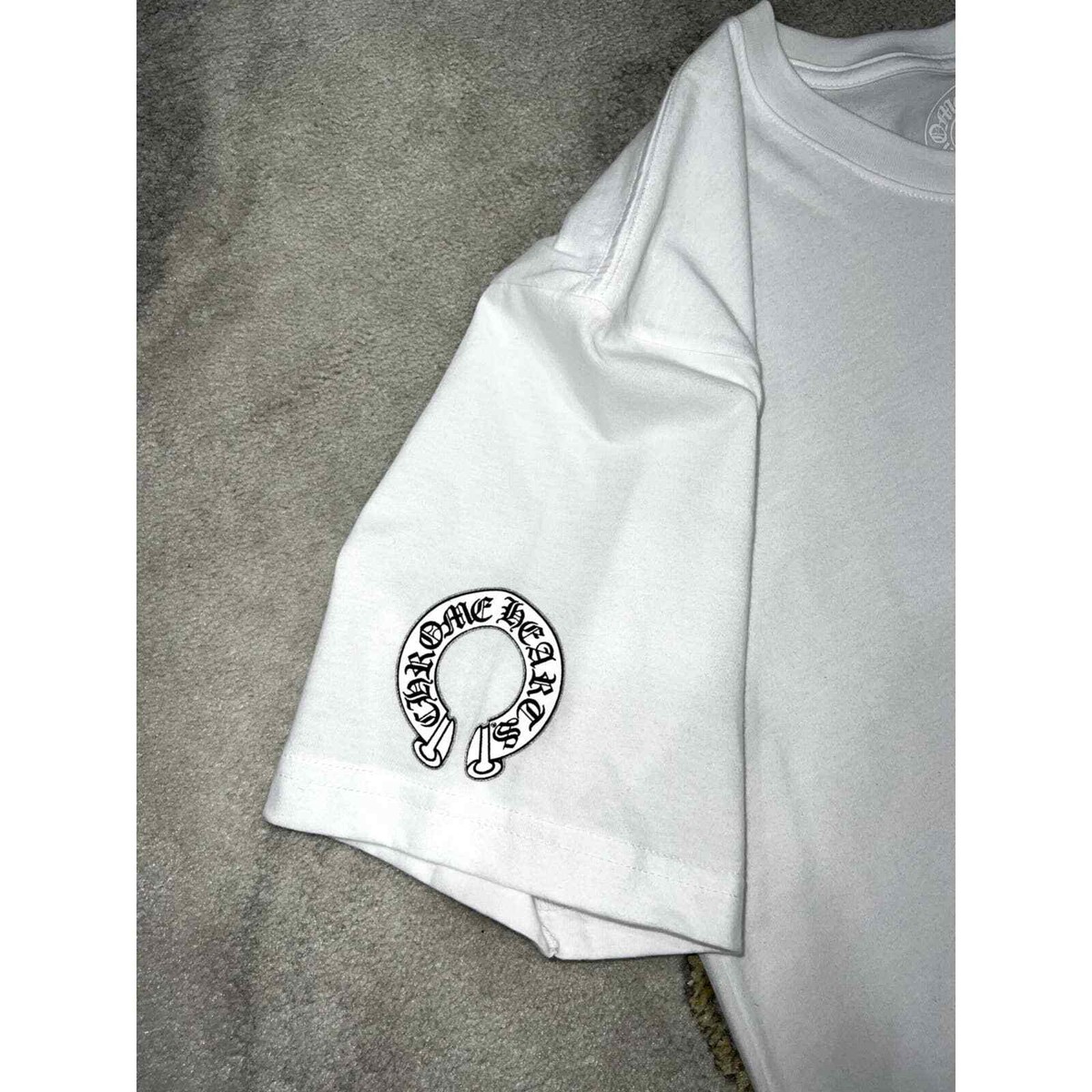 Chrome Hearts White Black Floral Cross Back Logo Short Chrome Hearts White Black Floral Cross Back Logo Short