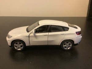 Kinsmart bmw x6 Kinsmart bmw x6