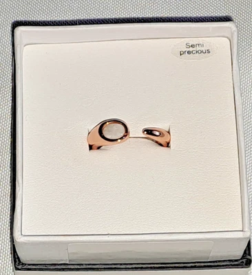 A 9 - Neu Buckley London Ring rosevergoldeet mit Perlmutteinlage Neupreis 39€ - Bild 1 von 4