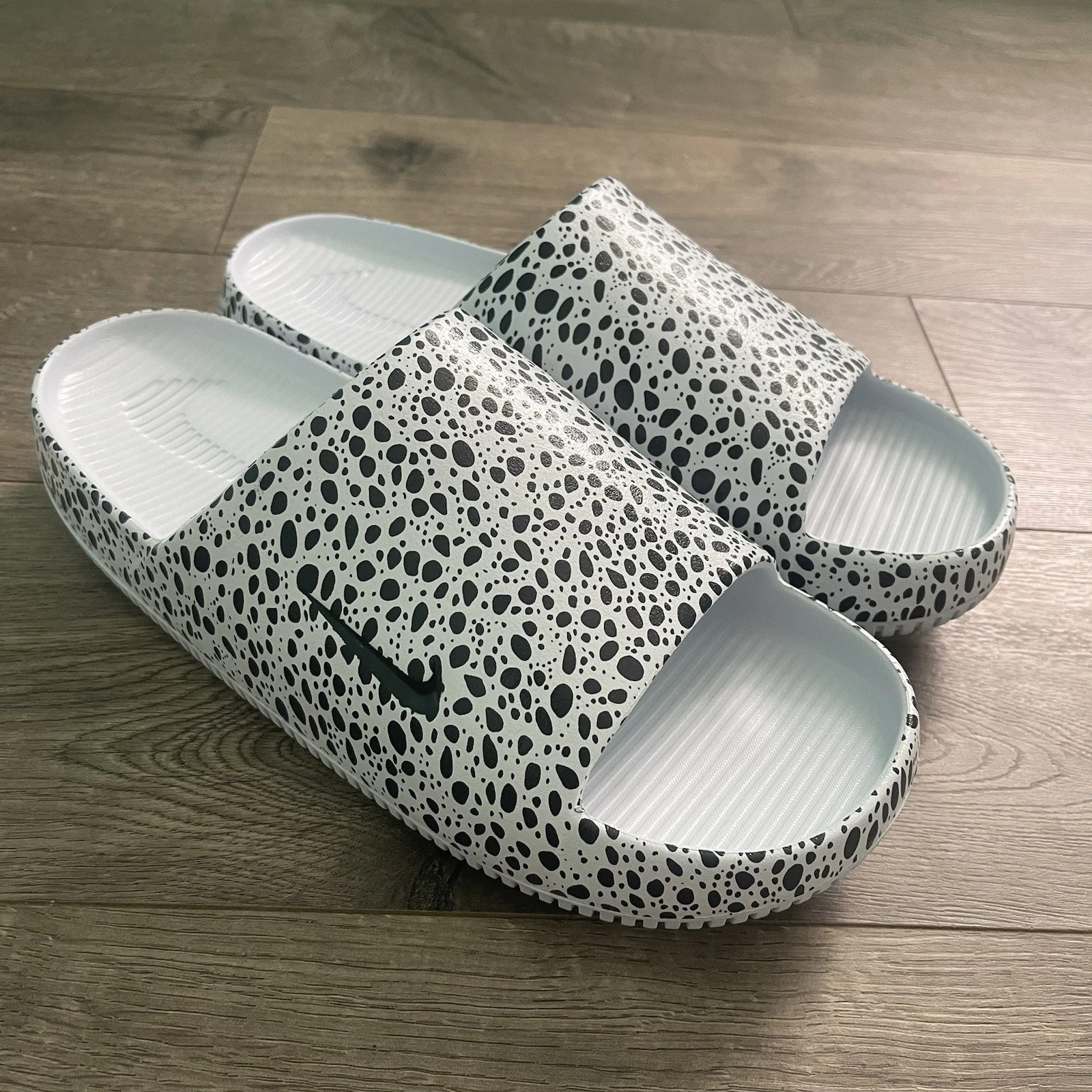 Sandali Nike Calm calcio elettrico grigio stampa ossidiana scura uomo 11 slide