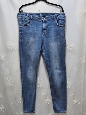 Old Navy Womens Size 16 Blue Jeans Denim Distress Staple Essential Work Casual