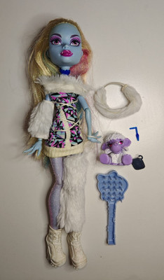 Mattel Monster High Abbey Bominable Daughter of the Yeti Puppe & Zubehör