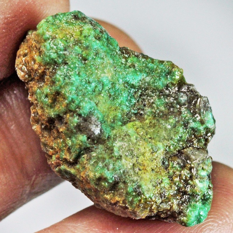 29Ct Turquoise Specimen Rough Nugget High Hardness UYSS4365