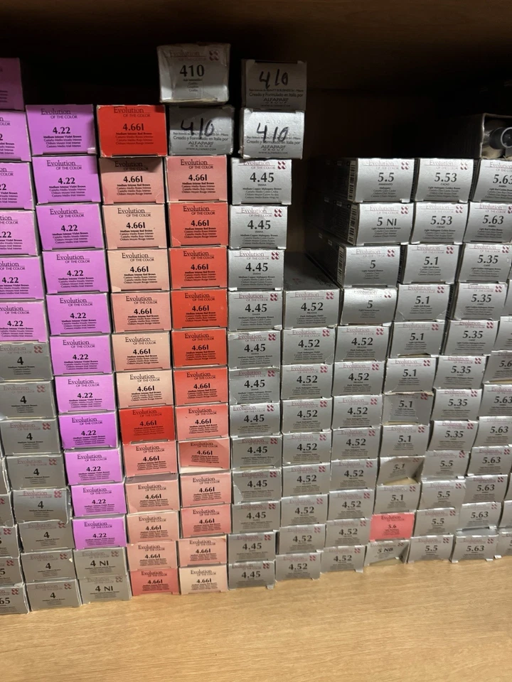 Pacote com 2 -Alfaparf Milano Evolution of hair Color tom permanente 1.11 azul preto - Imagem 4 de 4