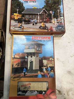 VOLLMER SCALE HO #5729  WITH Wagon SPECIAL #1 Plus HO 3764 Taxi Station W/taxi