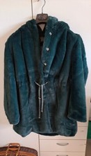 Manteau fausse fourrure vert 46