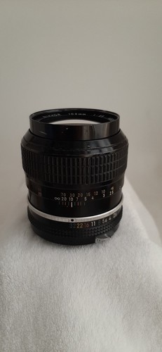 Nikon F Nikkor F2.5/105mm Lens, Exceptional, Please Read - Picture 2 of 8