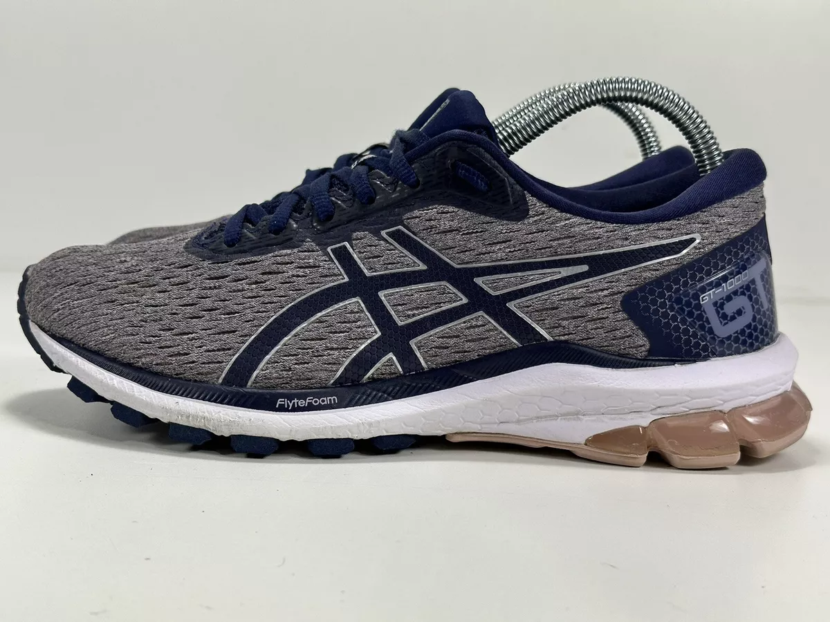 Asics running shoes top holes in toes