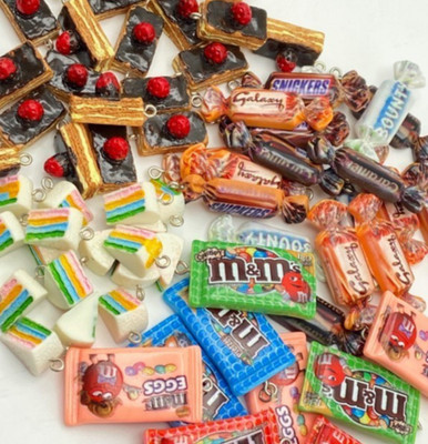 Lot: 86 pieces Candy Cake Pastries Chocolates Pendants Charms DIY Jewelry Making