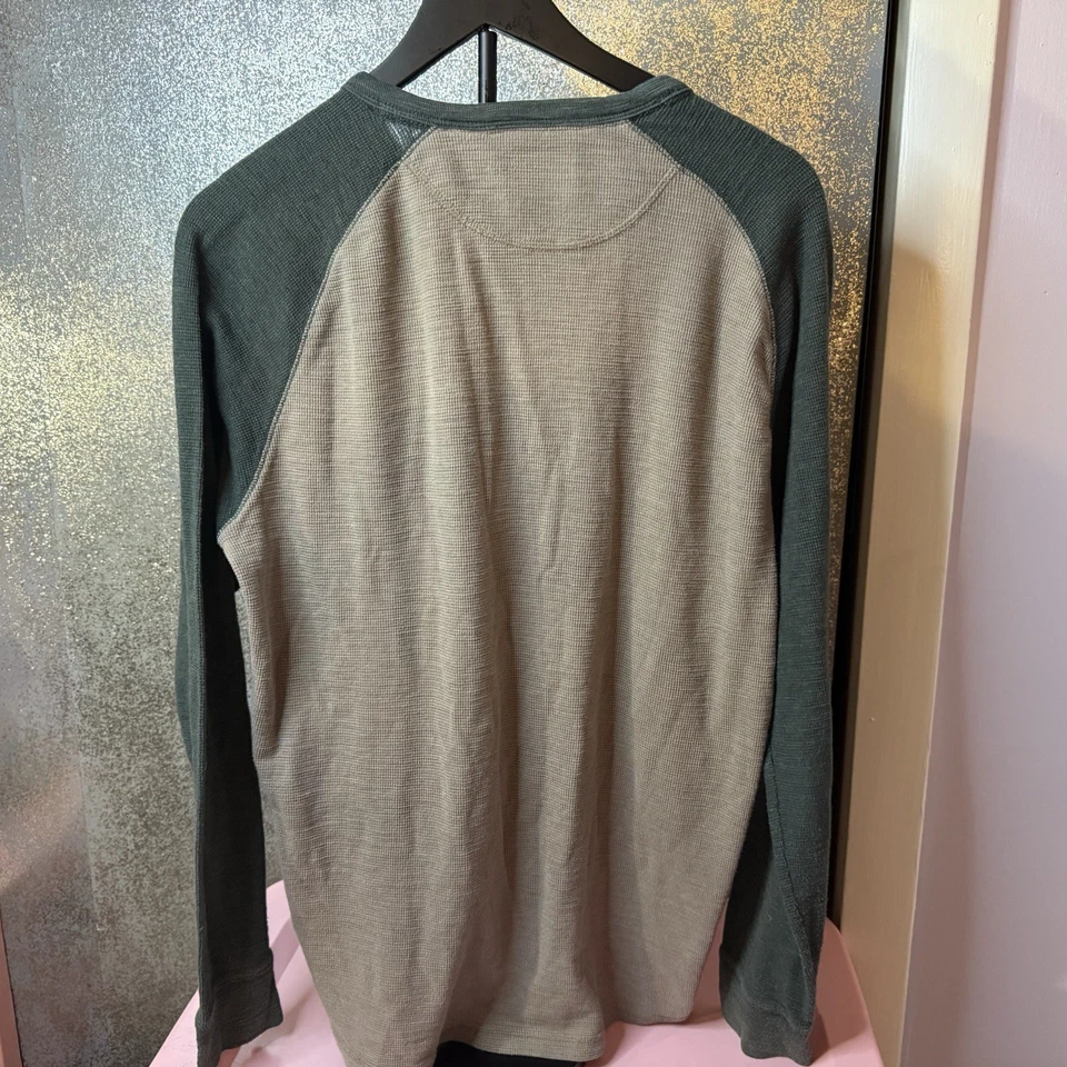 Timberland Para Hombres Verde y Tostado Cuello Henley Calce Ajustado Tejido Gofre Térmico Talla Lrg Foto 3 de 3